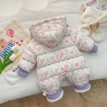 Корейский Зимний Хлопковый комбинезон для маленьких девочек, верхняя одежда, теплый комбинезон из утолщенного плюша для маленьких девочек, боди с цветочным принтом для новорожденных девочек - Изображение 2  